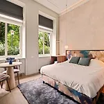 Novallure Nassau Aparthotel Den Haag