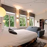 Aparthotel Novallure Nassau Den Haag
