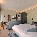 Aparthotel Novallure Nassau Den Haag