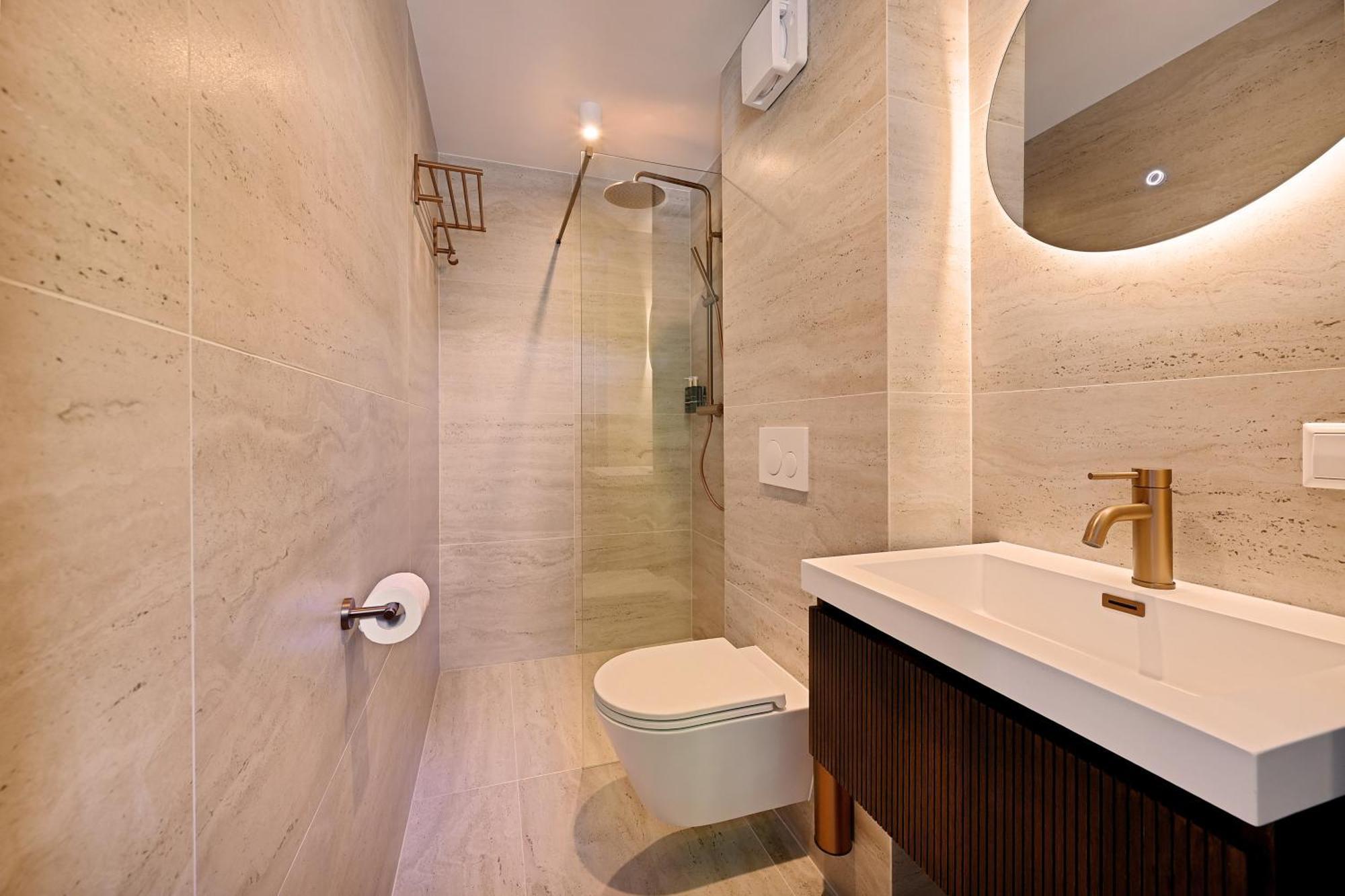 Novallure Nassau Aparthotel