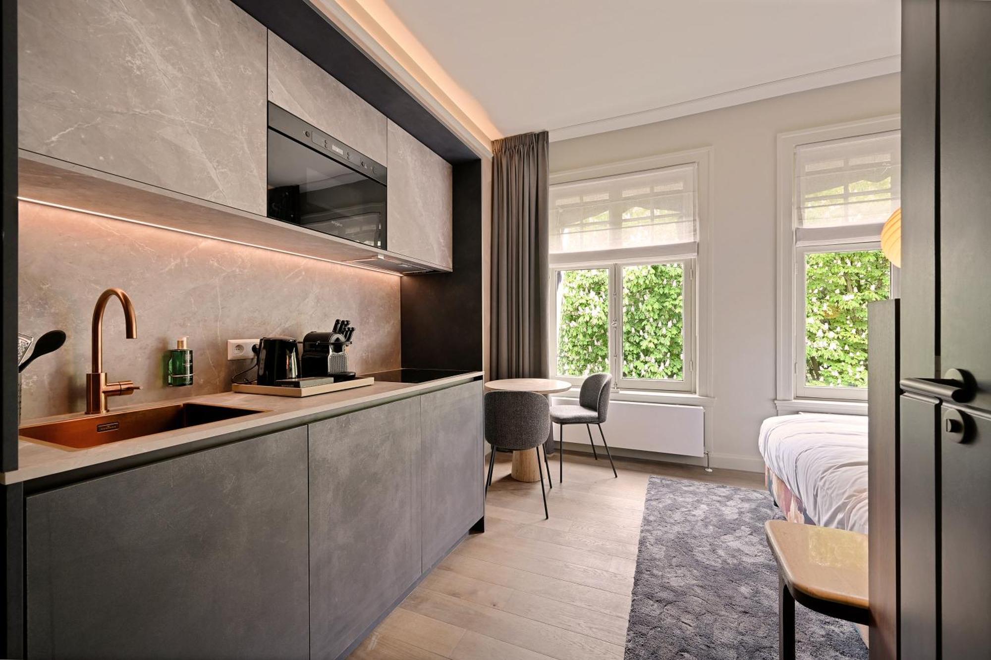 Novallure Nassau Aparthotel Den Haag