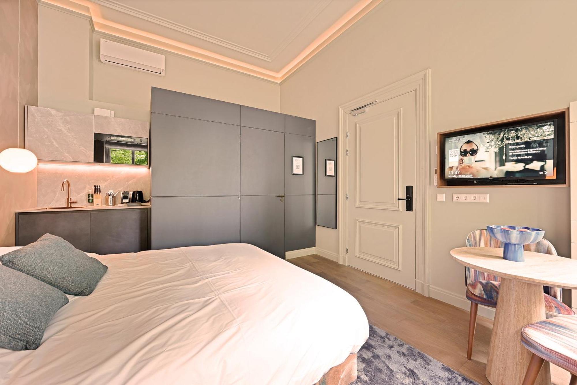 Novallure Nassau Aparthotel